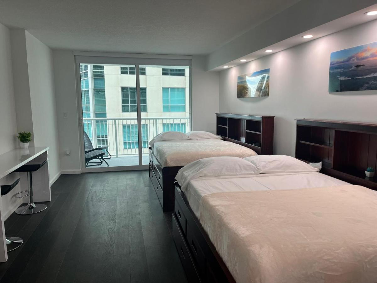 Studios In Brickell With Pool, Gym, Free Parking And Game Room Μαϊάμι Εξωτερικό φωτογραφία